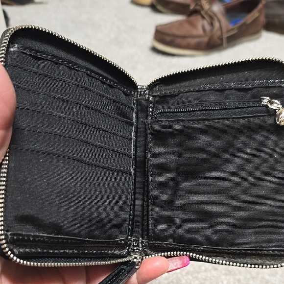 Coach Signature Black Card Holder - Picture 4 of 9